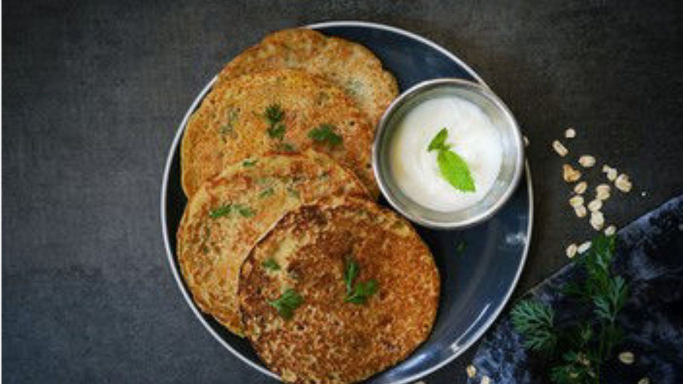 Oats Dosa Recipe - High Protein Breakfast Option | FoodiesOnly